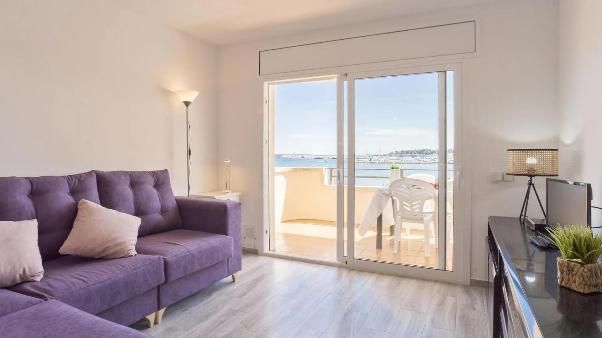 Ref. Blanc Canigo 2: Apartamento Con Vistas Al Mar A Pie De Playa Con Parking. - Es-325-7 Torroella de Montgrí 0*,  Spanje
